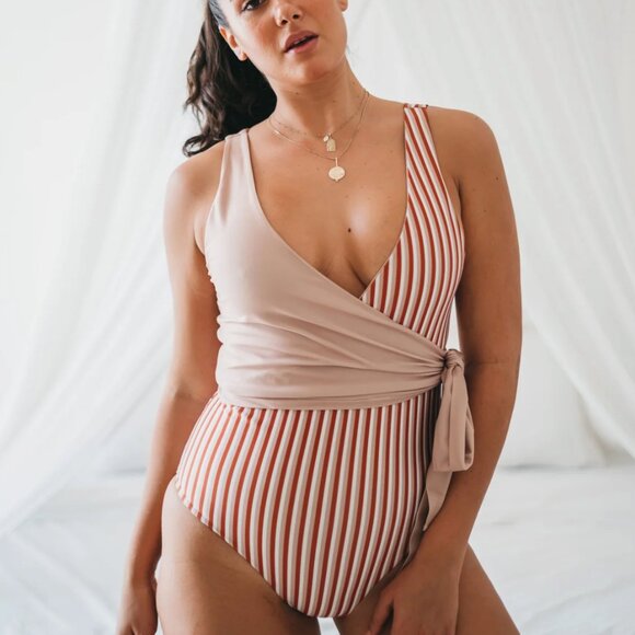 BAIIA Mallorca Reversible Wrapsuit - Picture 6 of 16